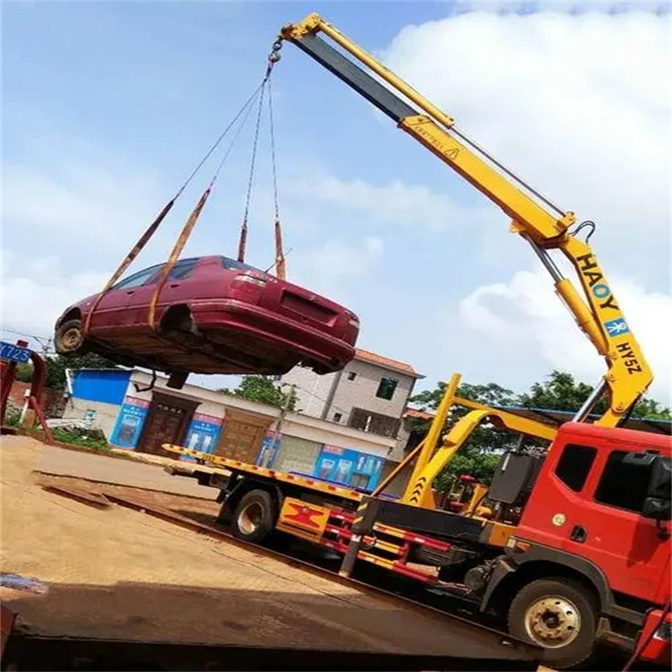 道孚吊车救援小汽车怎么吊