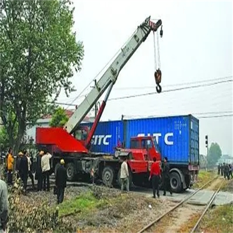 道孚如何快速找到附近的吊车救援公司